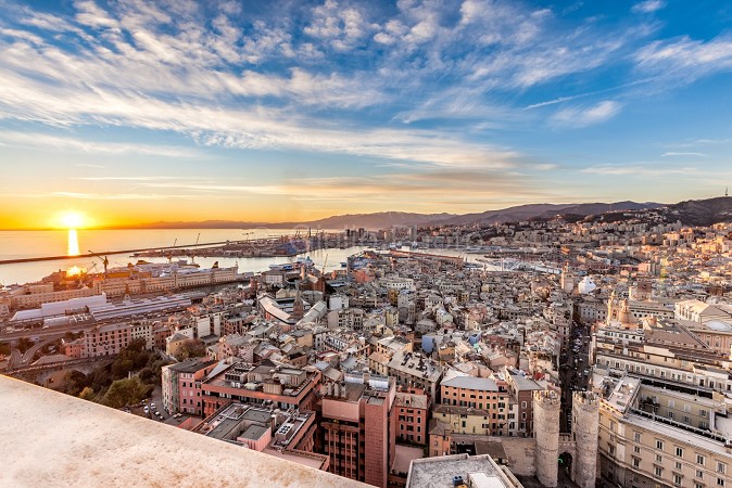 foto di genova al tramonto | foto di genova dall'alto | foto genova centro | immagini genova porto |