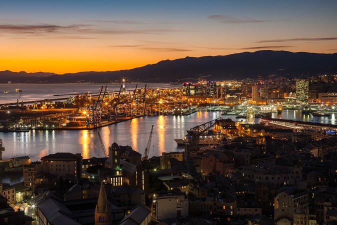 foto di genova al tramonto | foto di genova dall'alto | foto genova centro | immagini genova porto |