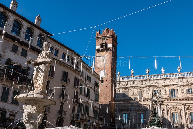 verona piazza delle erbe | verona | immagini verona città | immagini verona centro | 